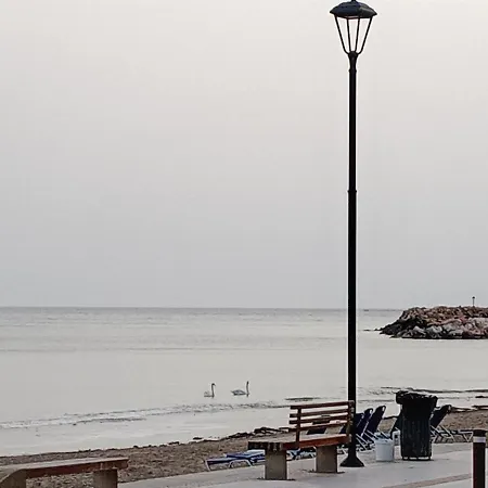 Sea U Apartment